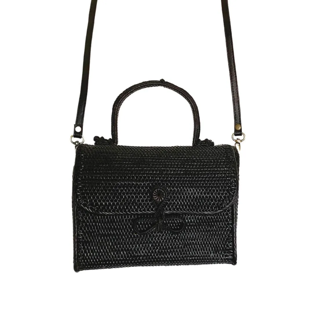 ALICE RATTAN HANDBAG IN BLACK