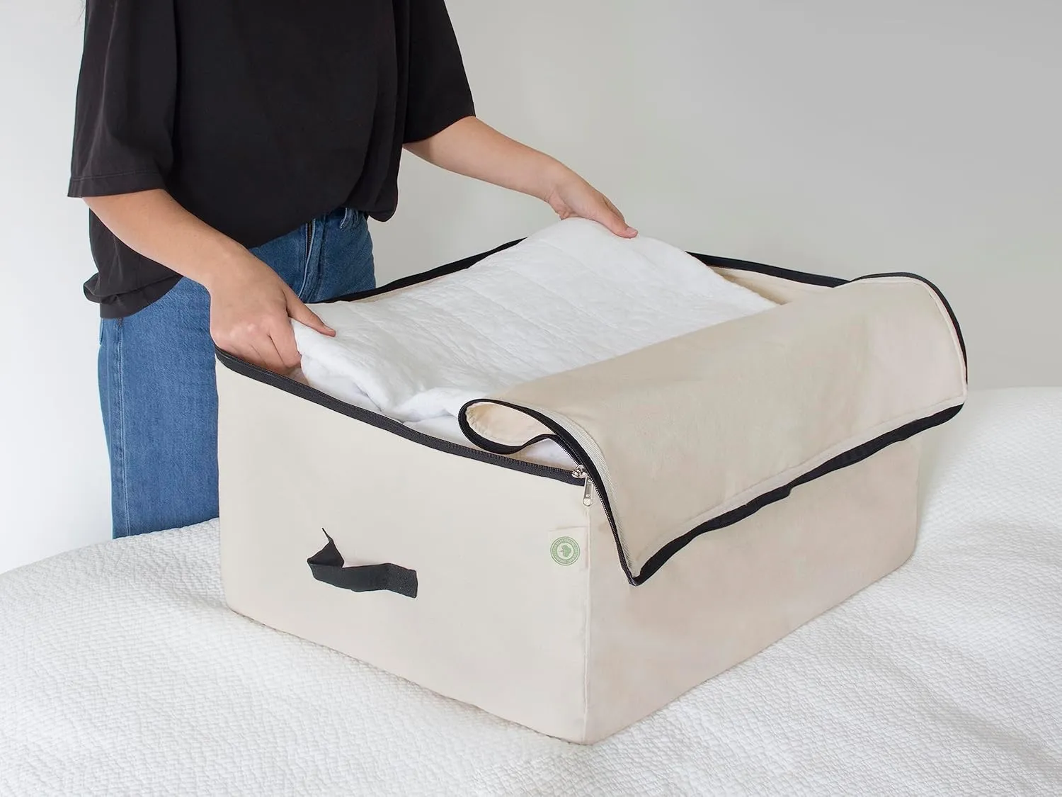 Canvas Under Bed Storage Bag With Zipper for Comforters, Blankets & Pillows - Extra Large Bed Linen Storage - Breathable, Sturdy, Double Stitched With Handles (1 Bag)