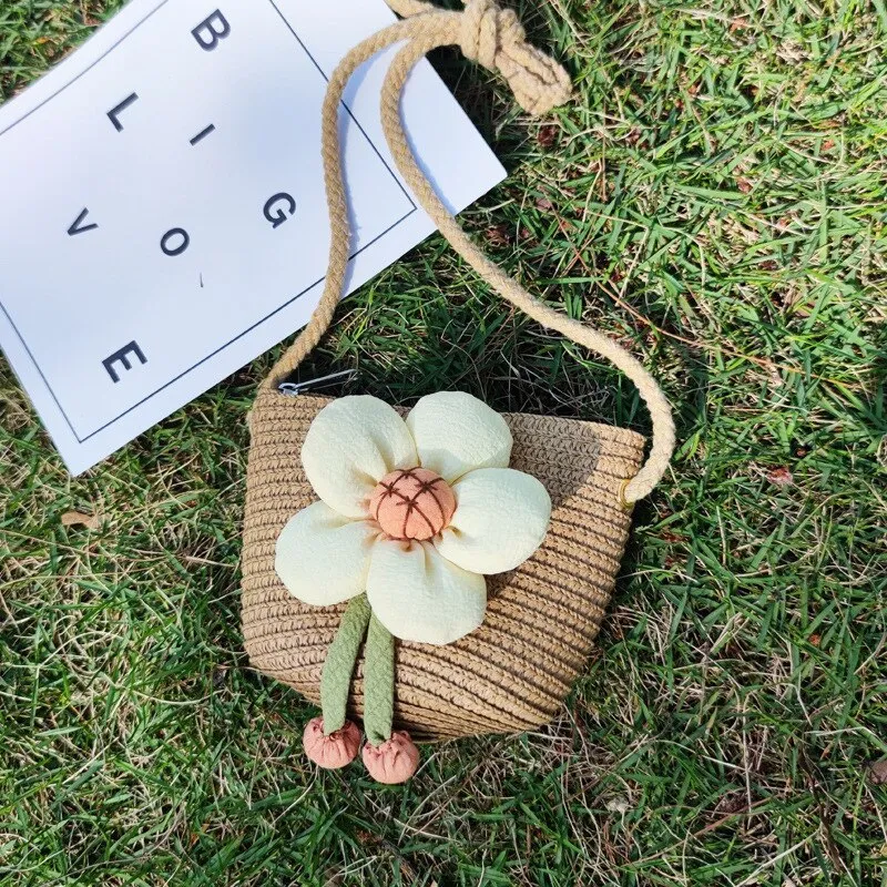 Cute Mini Flower Straw Bags