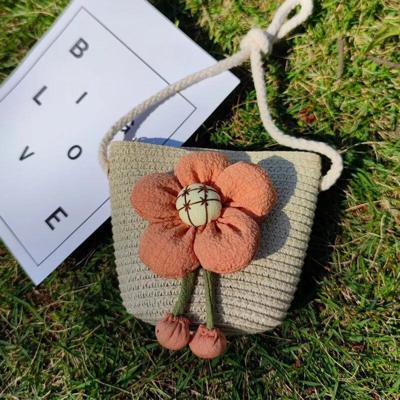 Cute Mini Flower Straw Bags