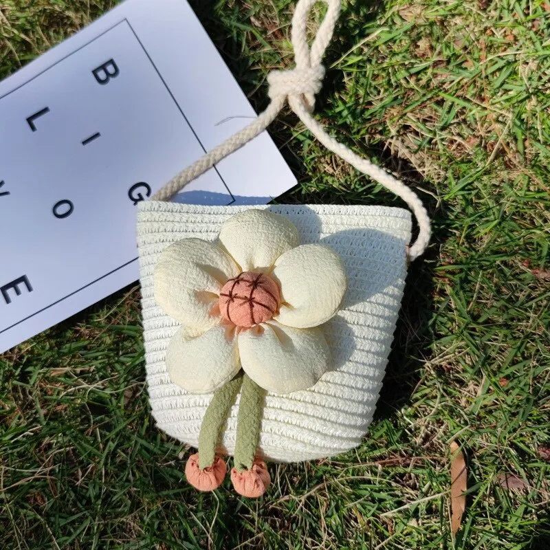 Cute Mini Flower Straw Bags