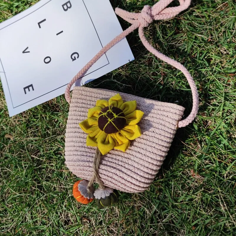 Cute Mini Flower Straw Bags