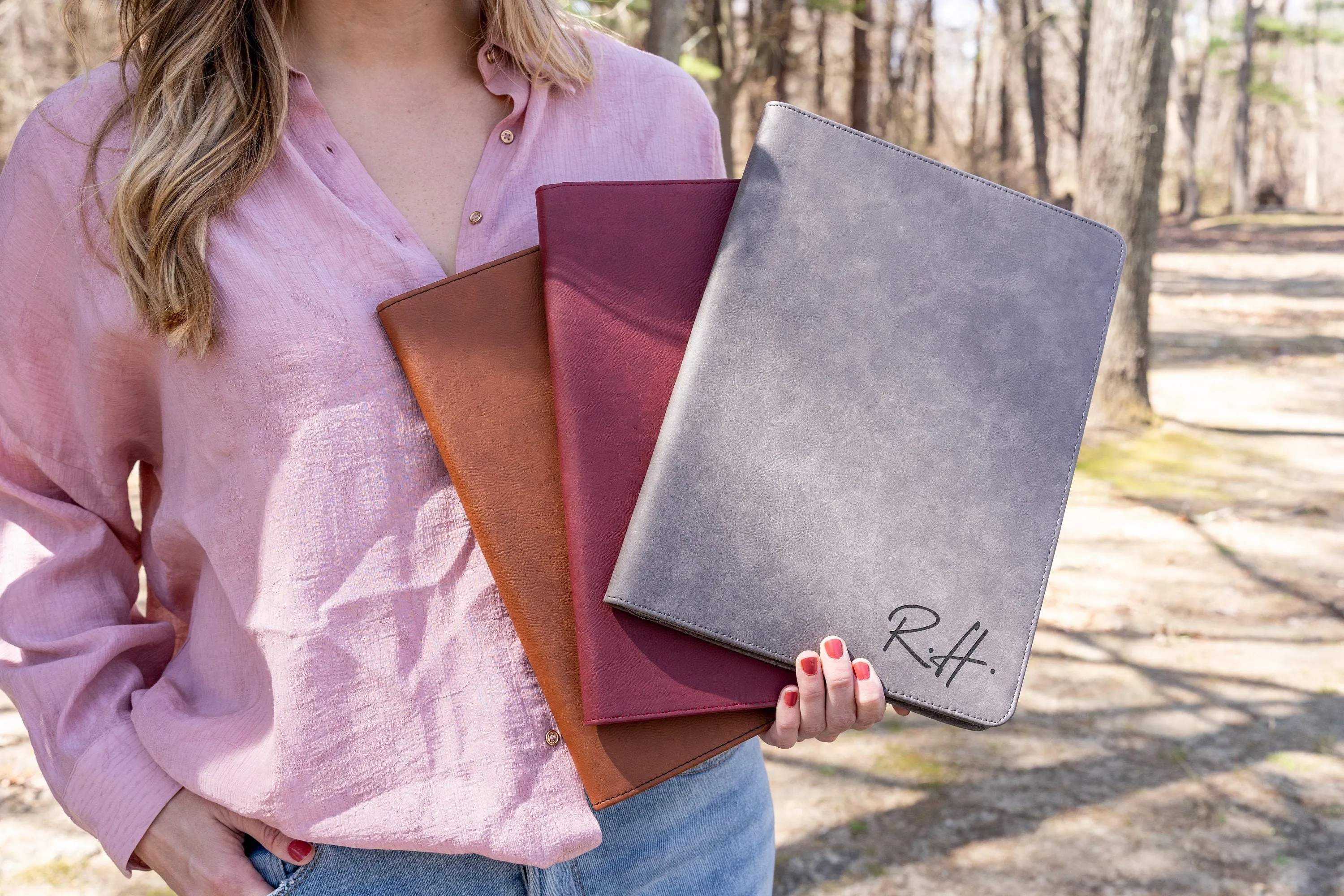 Personalized Leather Padfolio with Zipper & Pen