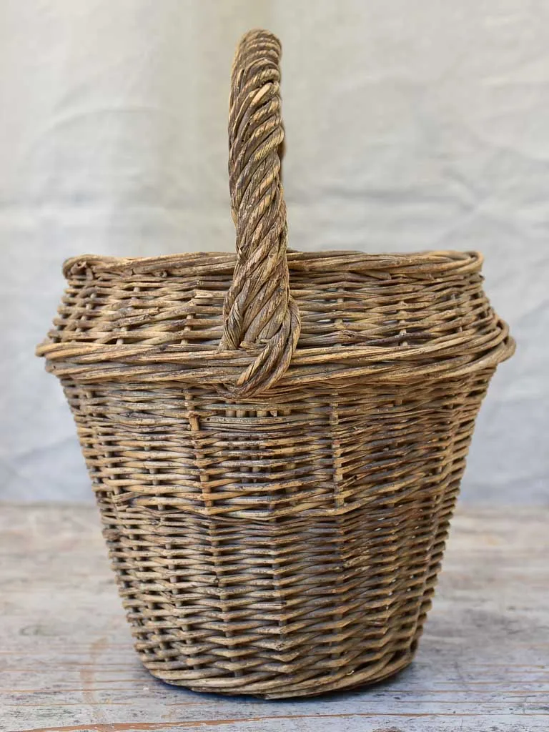 Provincial Mid-century wicker basket