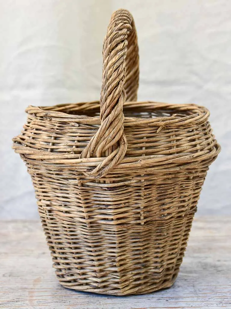 Provincial Mid-century wicker basket